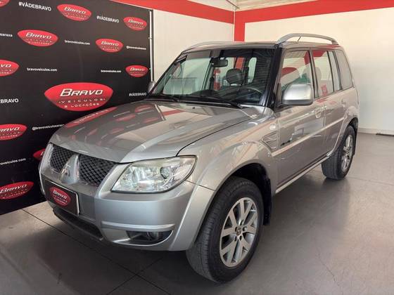 MITSUBISHI PAJERO TR4 2.0 4X4 16V 140CV FLEX 4P AUTOMÁTICO